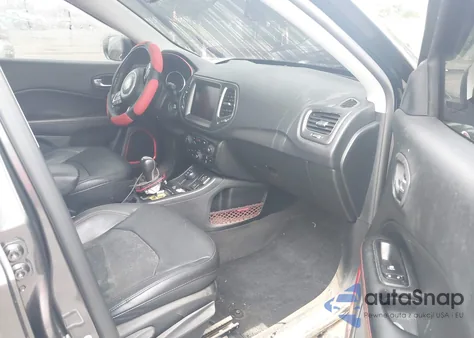 2017 Jeep Compass Trailhawk 4X4 z USA, uszkodzony, nr VIN 3C4NJDDB5HT607399